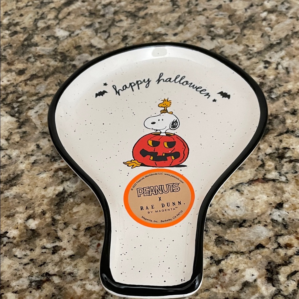 New Peanuts x Rae Dunn Halloween Snoopy Spoon Rest